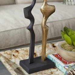 CYAN BRITONS SCULPTURE Pillows + Decor