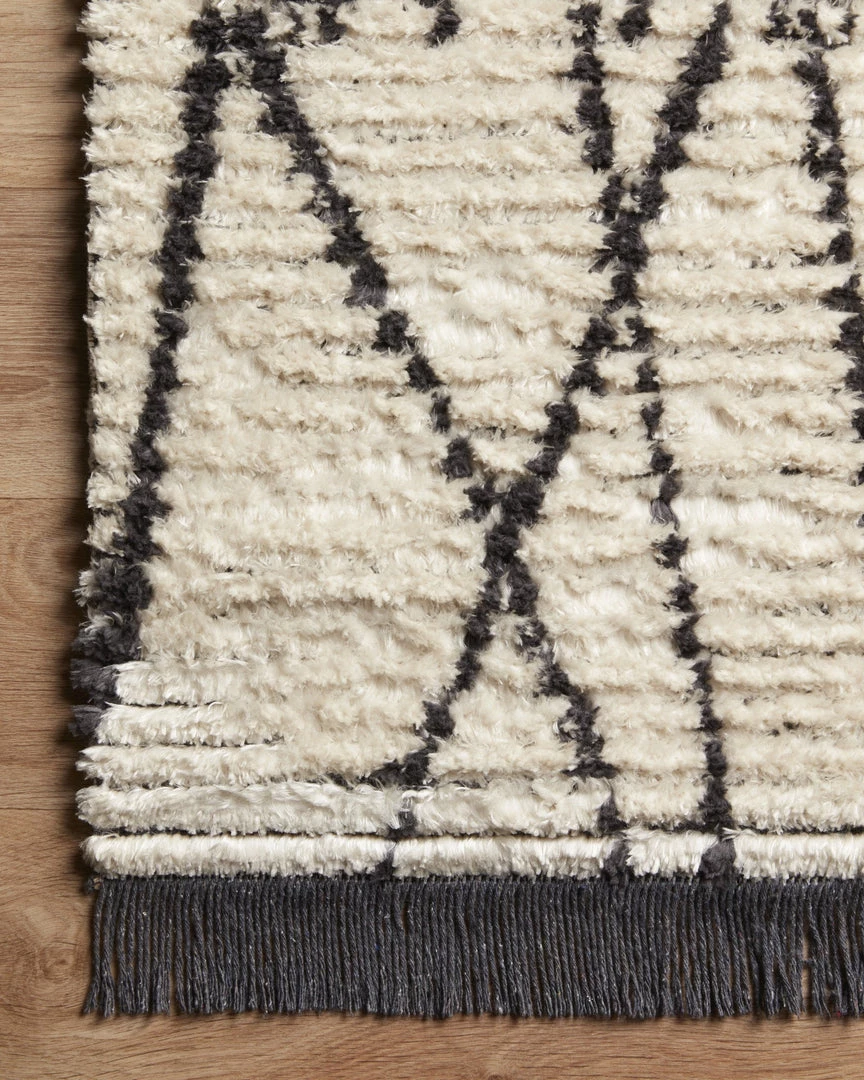 LOLOI ALICE 01 RIBBED FRINGE RUG: CREAM, CHARCOAL 4 LOLOI ALICE 01 RIBBED FRINGE RUG: CREAM, CHARCOAL