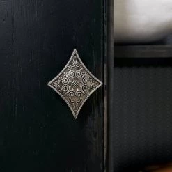 HOOKER ARMOIRE EN NOIR 15 HOOKER ARMOIRE EN NOIR