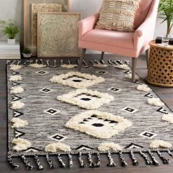 SURYA EBBA HAND-WOVEN WOOL RUG
