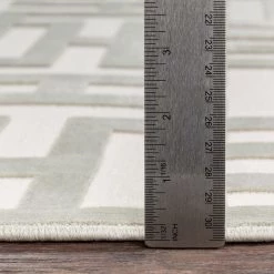 SURYA FOLEY TEXTURED CHENILLE RUG