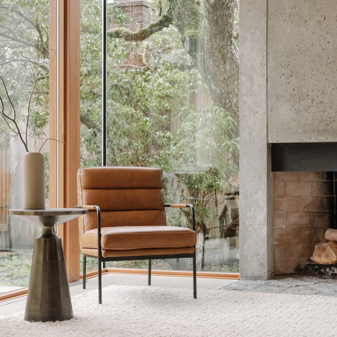 MOES BAUER CHESTNUT LEATHER ARM CHAIR 6 MOES BAUER CHESTNUT LEATHER ARM CHAIR