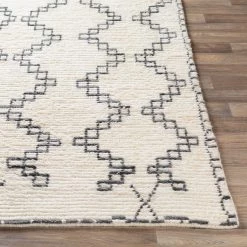SURYA BENI HAND-WOVEN WOOL RUG: CREAM, GREY
