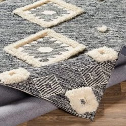 SURYA CHEROKEE BORDERED WOOL RUG: BLACK + CREAM