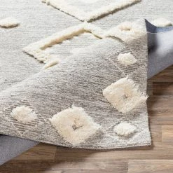 SURYA CHEROKEE BORDERED WOOL RUG: STONE + CREAM