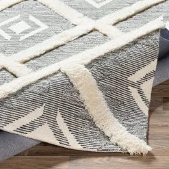 SURYA CHEROKEE DIAMOND WOOL RUG: CHARCOAL + CREAM