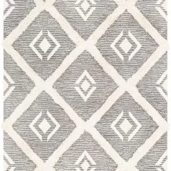 SURYA CHEROKEE DIAMOND WOOL RUG: CHARCOAL + CREAM