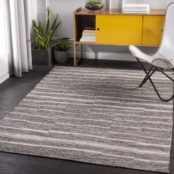 SURYA MAKI WOOL + VISCOSE FLAT RUG: CHARCOAL