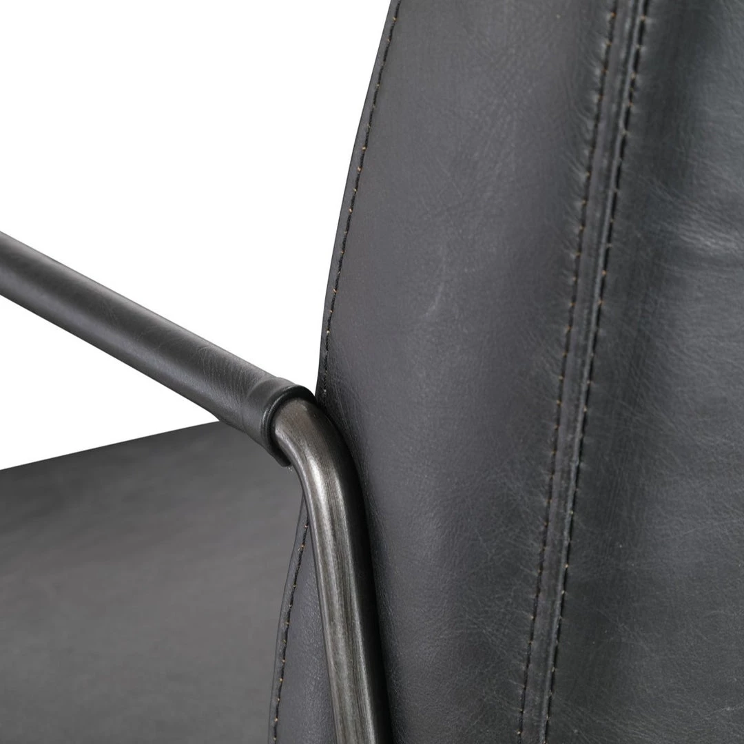 MOES DAGWOOD BLACK LEATHER ARM CHAIR 8 MOES DAGWOOD BLACK LEATHER ARM CHAIR