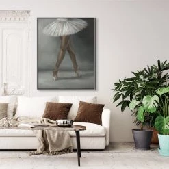 L ART "EN POINTE" CANVAS ART Wall Art