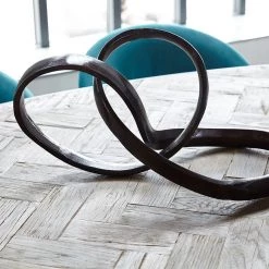 MOES FOREVER SCULPTURE