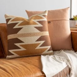SURYA GOLDEN MESA 01 ACCENT PILLOW Pillows + Decor
