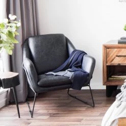 MOES Living Room GREER VINTAGE LEATHER CLUB CHAIR