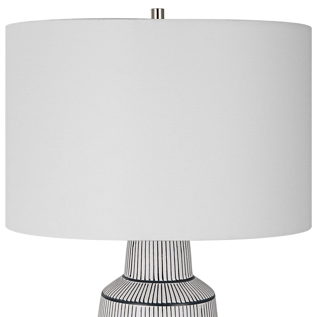 UTTERMOST NAUTIQUE WHITE + NAVY STRIPED LAMP 4 UTTERMOST NAUTIQUE WHITE + NAVY STRIPED LAMP