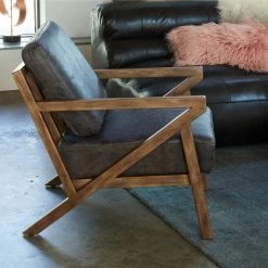 MOES NIMBUS BLACK LEATHER ARM CHAIR