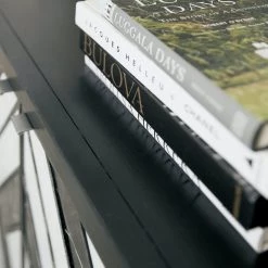 HOOKER NOIR ET BLANC MEDIA CONSOLE