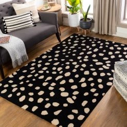SURYA TREND SPOTTING WOOL RUG: BLACK
