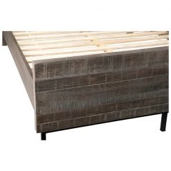 DOVETAIL WREN RUSTIC OAK QUEEN PANEL BED Bedroom
